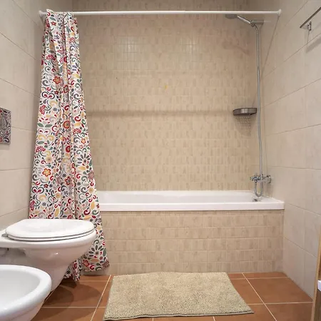 & Nature - 2bedroom In דירה אלג'זור