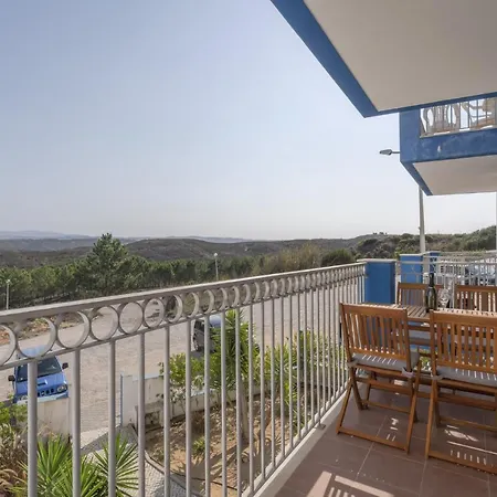 & Nature Apartmentn In By Lisbeyond 아파트 *