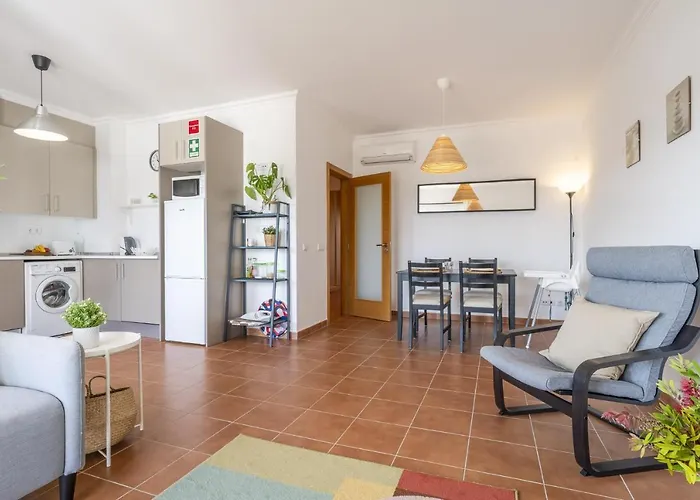 아파트 & Nature Apartmentn In By Lisbeyond *