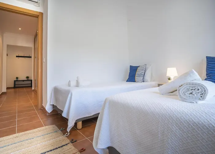 아파트 & Nature Apartmentn In By Lisbeyond *